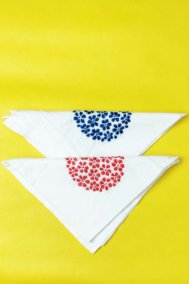 Set Of 2 Cotton Lucknowi Chikan Tea Napkin Mc251532