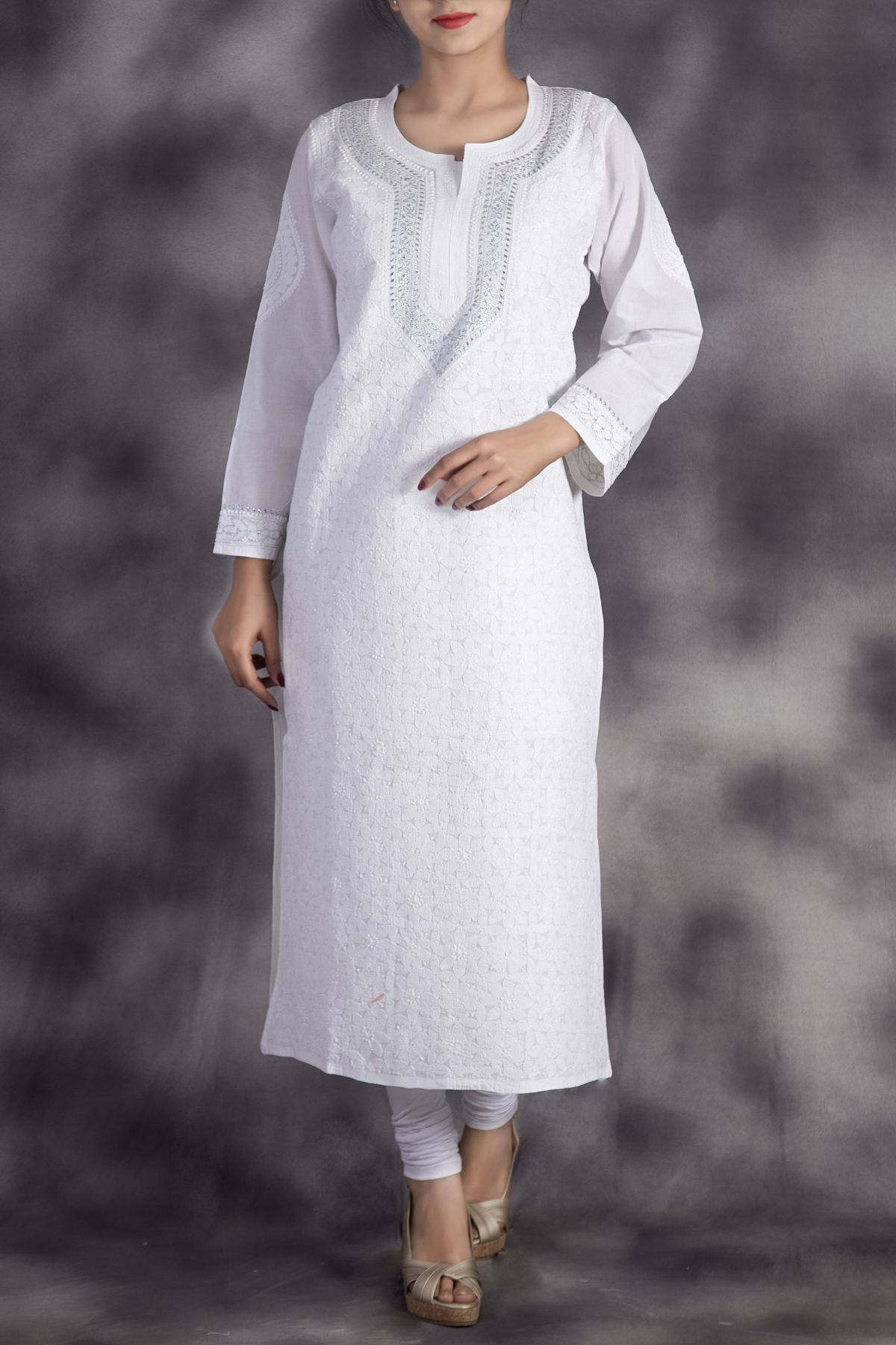 white chikan kurti neck design