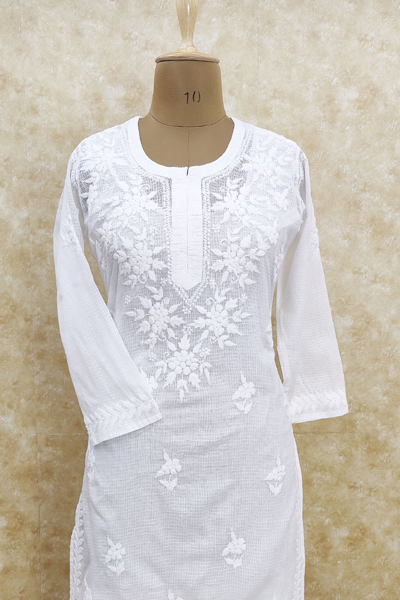 How to style white chikan kurti? 10 Styles to Try on! - FashLina